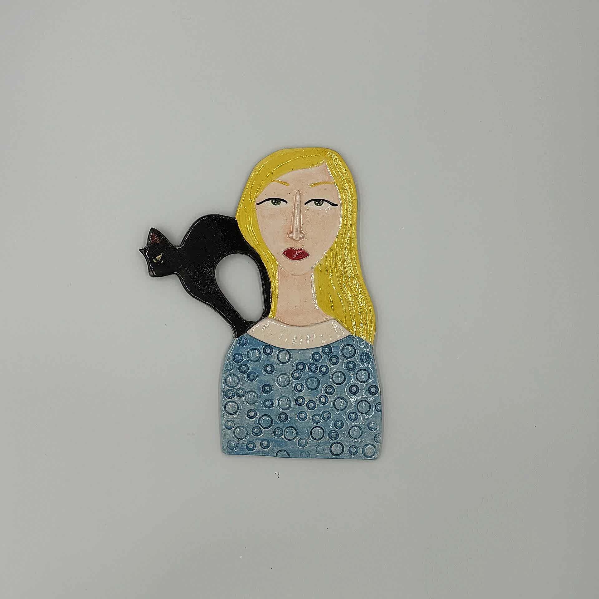 Kedili Kız Portre Seramik Duvar Süsü