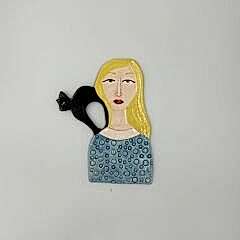 Kedili Kız Portre Seramik Duvar Süsü