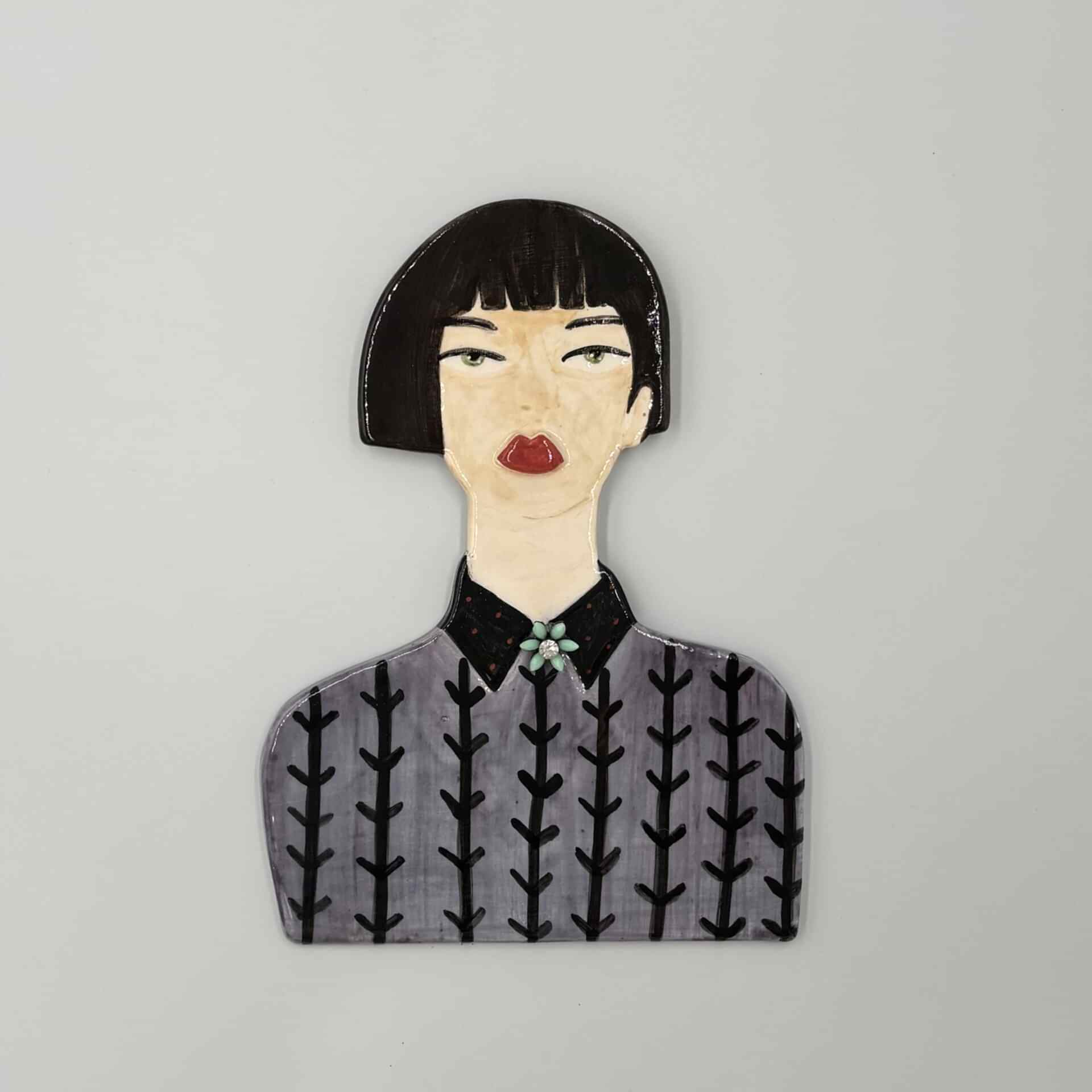 Siyah Saçlı Kız Portre Duvar Süsü